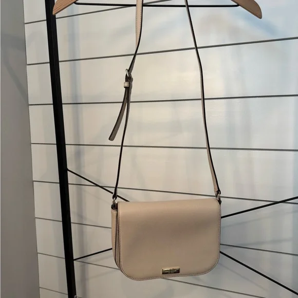 kate spade beige crossbody bag - Picture 1 of 6
